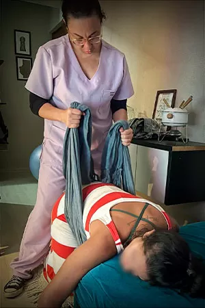A confiança entre doula e gestante floresce, construindo um vínculo duradouro.